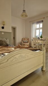 lóżko małżeńskie